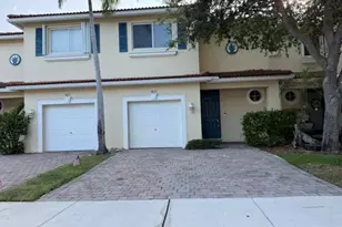 3075 N Evergreen Cir, Boynton Beach, FL 33426 - Photo 1