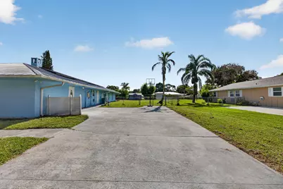 2101 SE Bisbee Street, Port Saint Lucie, FL 34952 - Photo 3