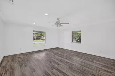 2101 SE Bisbee Street, Port Saint Lucie, FL 34952 - Photo 17