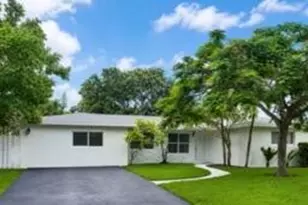 3112 SE 1st Pl, Boynton Beach, FL 33435 - Photo 1