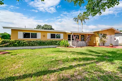 6760 SW 11th Street, Pembroke Pines, FL 33023 - Photo 1