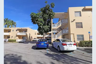 2031 NE 139th Street #6, North Miami Beach, FL 33181 - Photo 1
