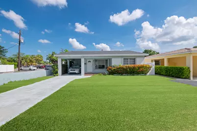 27 SE 6th Street, Dania Beach, FL 33004 - Photo 1