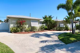 1314 Barrington Dr, West Palm Beach, FL 33406 - Photo 1