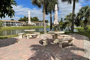 218 Somerset L, West Palm Beach, FL 33417 - Photo 1