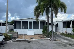 5627 Lagoon Dr, Fort Lauderdale, FL 33312 - Photo 1