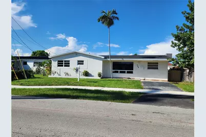 704 SW 4th Street, Hallandale Beach, FL 33009 - Photo 1