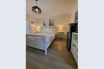 1400 NE 4th Ct, Unit #4, Fort Lauderdale, FL 33301 - Photo 1