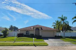 426 SE 3rd Pl, Dania Beach, FL 33004 - Photo 1