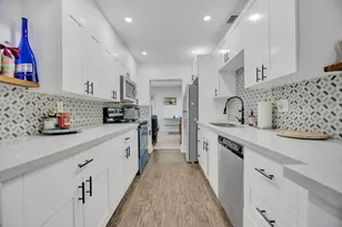 1317 NE 25th St, Pompano Beach, FL 33064 - Photo 1