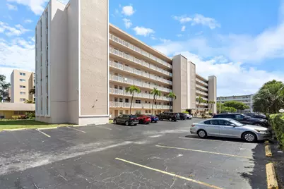 421 NE 14th Avenue #302, Hallandale Beach, FL 33009 - Photo 1