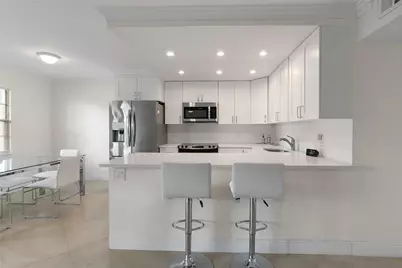 3057 Newport #3057, Deerfield Beach, FL 33442 - Photo 1