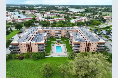 3050 Sunrise Lakes Drive #307, Sunrise, FL 33322 - Photo 1