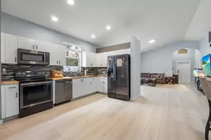 801 NW 130th Ave, Pembroke Pines, FL 33028 - Photo 1