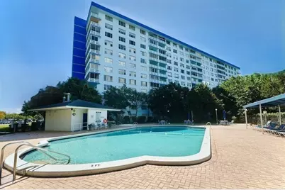 4001 Hillcrest Drive #912, Hollywood, FL 33021 - Photo 1