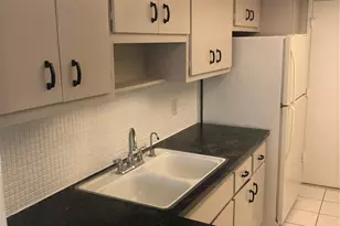 1351 NE Miami Gardens Dr, Miami, FL 33179 - Photo 1