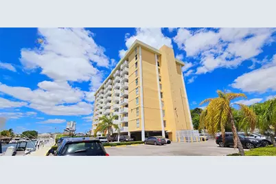 2000 NE 135th Street #605, North Miami, FL 33181 - Photo 1