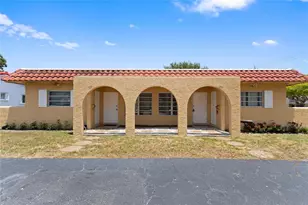697 Ipswich St, Boca Raton, FL 33487 - Photo 1