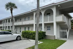 250 NE 20th St, Boca Raton, FL 33431 - Photo 1