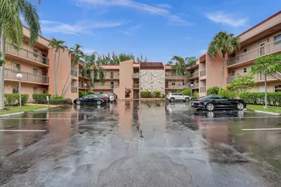 3040 Holiday Springs Boulevard #307, Margate, FL 33063 - Photo 1
