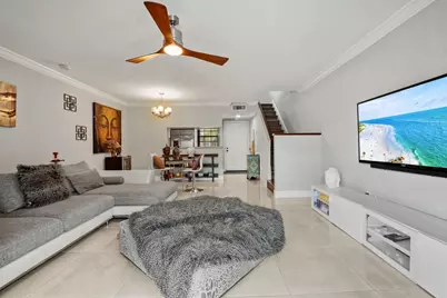 11652 NW 11th Street, Pembroke Pines, FL 33026 - Photo 1