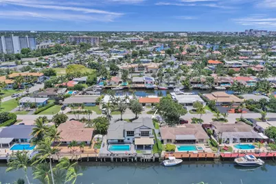 2256 SE 10th Street, Pompano Beach, FL 33062 - Photo 1