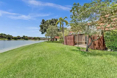 11884 SW 12th Place #11884, Davie, FL 33325 - Photo 1