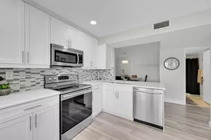 15450 Pembridge Ave, Delray Beach, FL 33484 - Photo 1