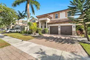 9725 Blue Isle Bay, Parkland, FL 33076 - Photo 1