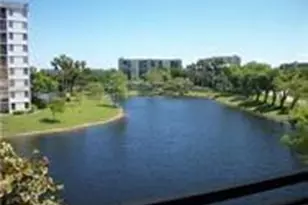 2311 S Cypress Bend Dr, Pompano Beach, FL 33069 - Photo 1