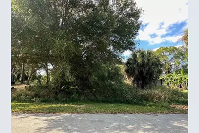 5005 E Sanibel Avenue, Fort Pierce, FL 34951 - Photo 1