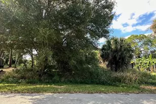 5005 E Sanibel Ave, Fort Pierce, FL 34951 - Photo 1