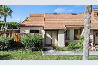 4252 Palm Bay Circle #D, West Palm Beach, FL 33406 - Photo 1