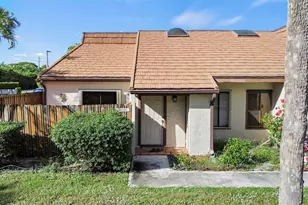 4252 Palm Bay Cir, West Palm Beach, FL 33406 - Photo 1