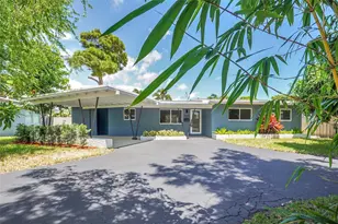 121 SE 8th St, Pompano Beach, FL 33060 - Photo 1
