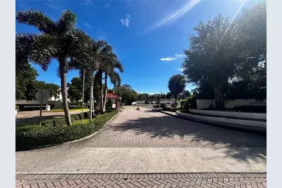 608 NW 13th Street #15, Boca Raton, FL 33486 - Photo 1