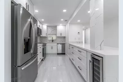 9811 N Hollybrook Lake Drive #308, Pembroke Pines, FL 33025 - Photo 1