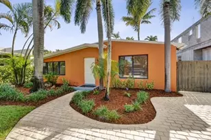 1632 NE 17th Ave, Fort Lauderdale, FL 33305 - Photo 1