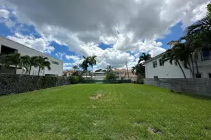1531 SE 12th Ct, Fort Lauderdale, FL 33316 - Photo 1