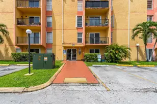 4805 NW 7th St, Miami, FL 33126 - Photo 1