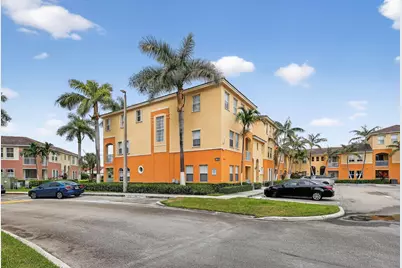 10012 NW 7th Street #213, Miami, FL 33172 - Photo 1