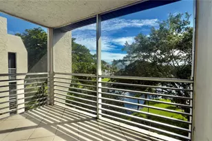 9340 Lagoon Pl, Davie, FL 33324 - Photo 1