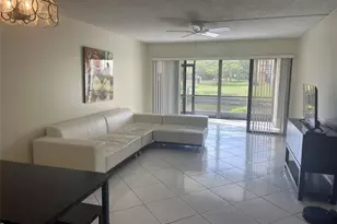 2059 SW 15th St, Deerfield Beach, FL 33442 - Photo 1