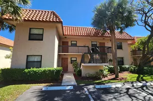 15710 E Waterside Cir, Sunrise, FL 33326 - Photo 1