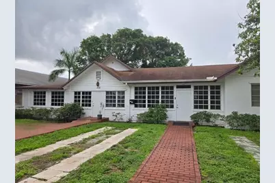 310 NE 2nd Street #4, Pompano Beach, FL 33060 - Photo 1