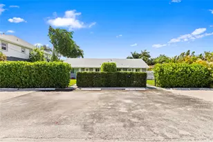 1402 NE 34th St, Oakland Park, FL 33334 - Photo 1