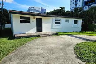 10680 SW 4th St, Sweetwater, FL 33174 - Photo 1