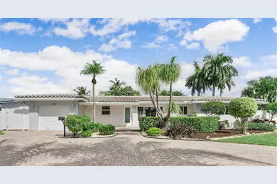 1009 SE 10th Court, Deerfield Beach, FL 33441 - Photo 1