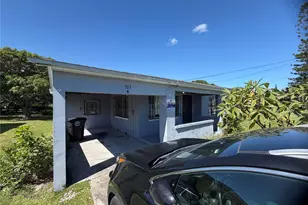703 N 17th St, Fort Pierce, FL 34950 - Photo 1