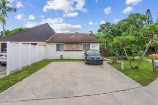 4505 NW 3rd Dr, Delray Beach, FL 33445 - Photo 1